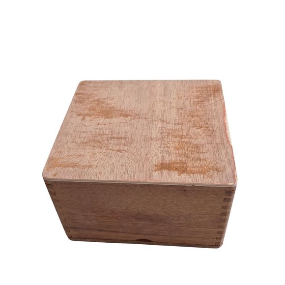 Wooden Storage Box Hinged Lid Keepsakes Jewelry Trinkets - Picture 8 of 8